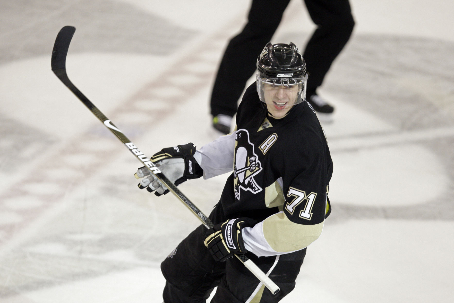 2009: Evgeni Malkin lifts Penguins to 2-0 series lead
